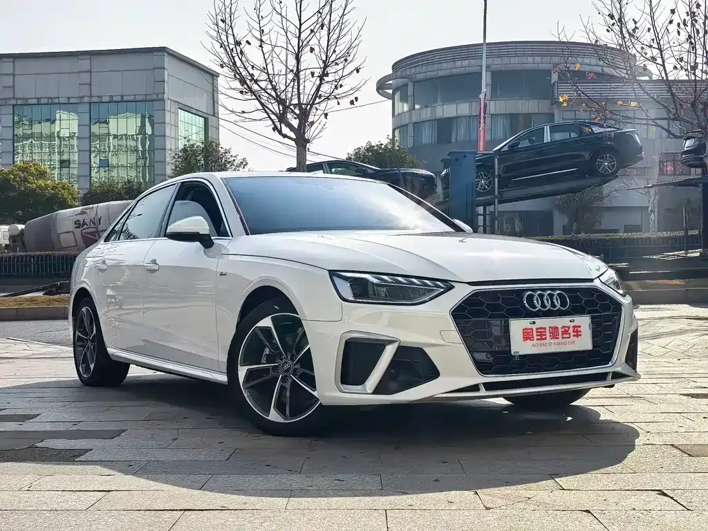 Audi A4L 2022 из CN, фото 10