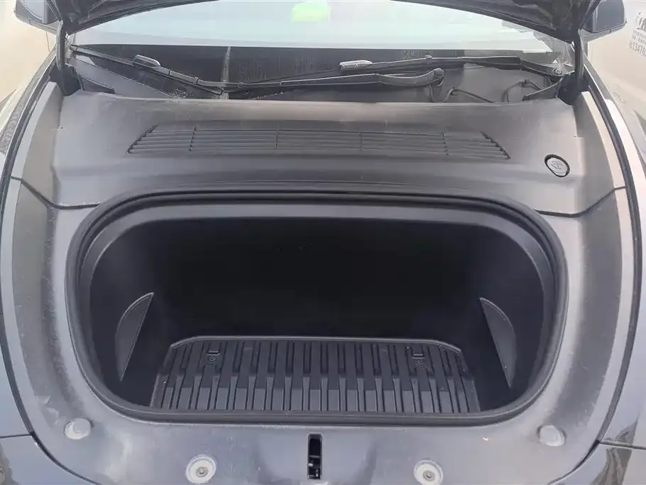 Tesla Model Y 2023 из CN, фото 4