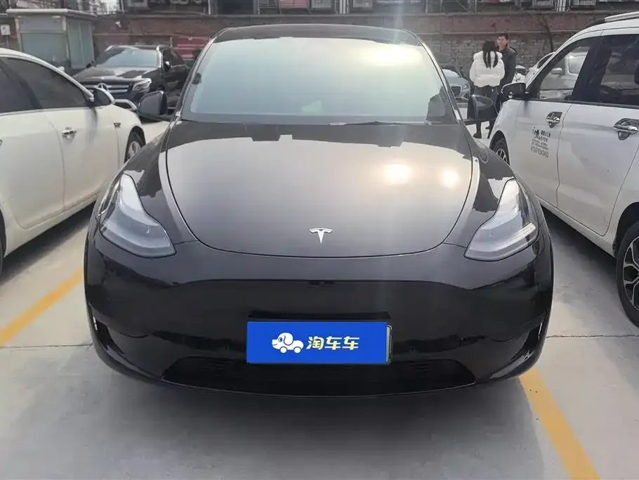 Tesla Model Y 2023 из CN, фото 2