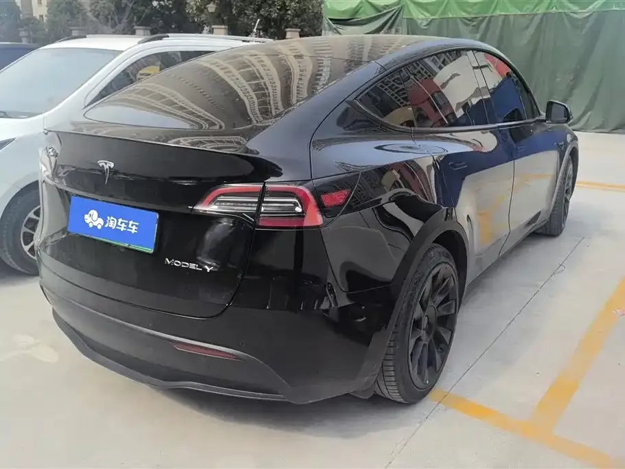 Tesla Model Y 2023 из CN, фото 8