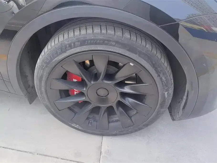 Tesla Model Y 2023 из CN, фото 3