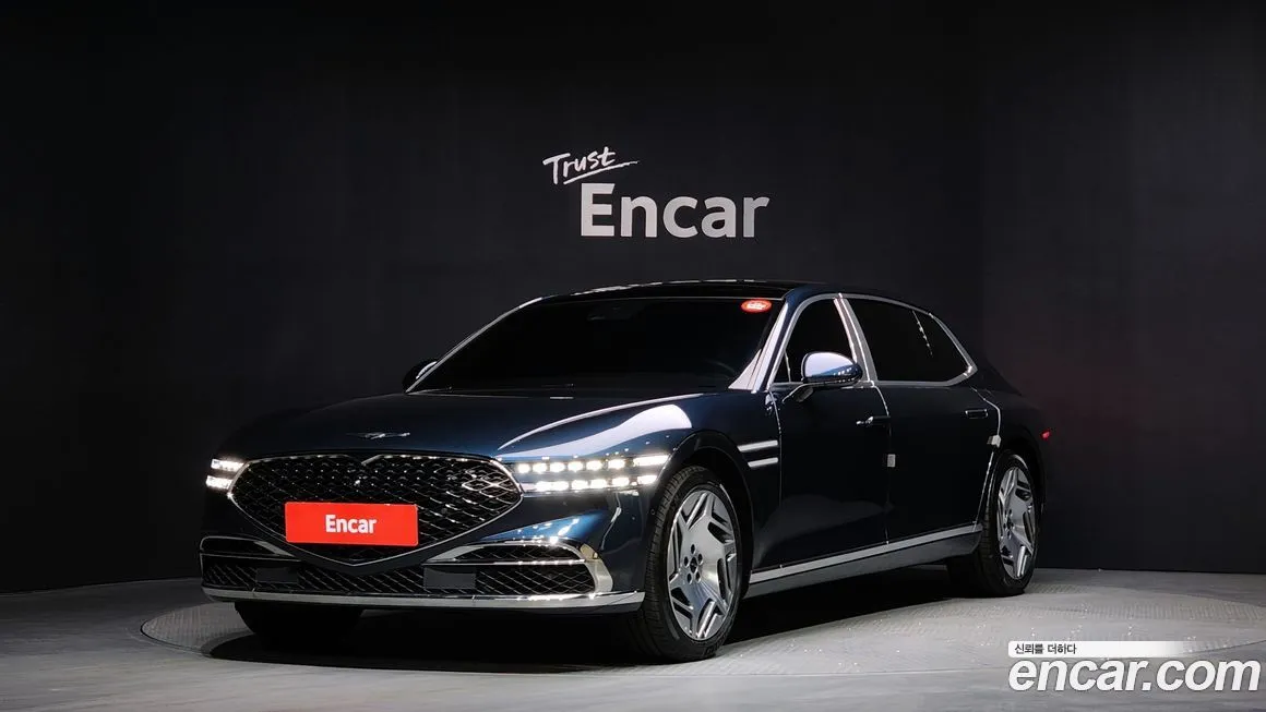 Genesis G90