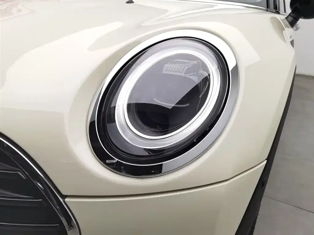 MINI Clubman — фото 6