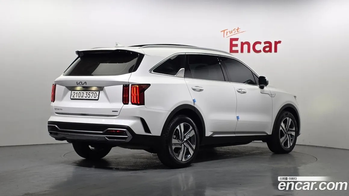 Kia Sorento — фото 5