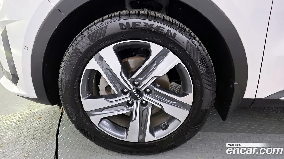 Kia Sorento — фото 10