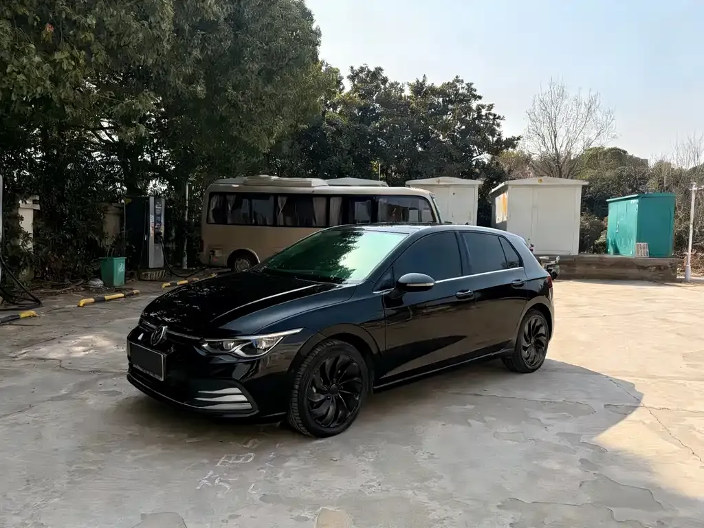 Volkswagen Golf 2021 из CN, фото 1