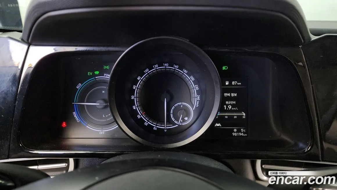 Hyundai AVANTE 2022 из KR, фото 2