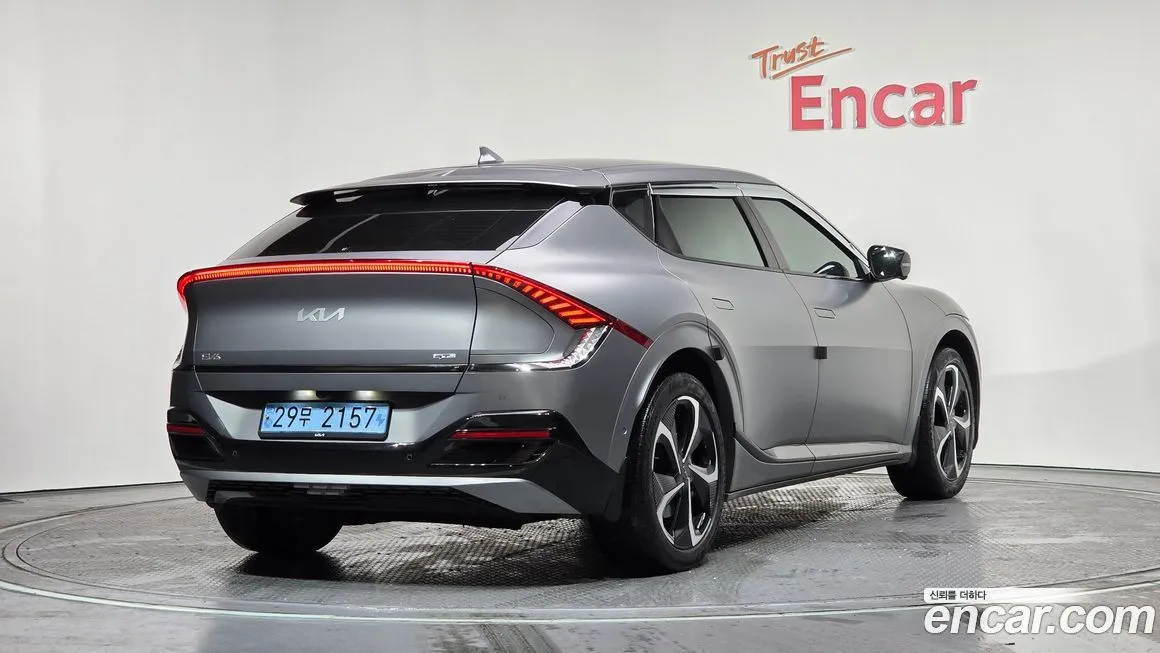 Kia EV6 — фото 7