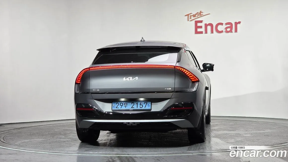Kia EV6 — фото 6