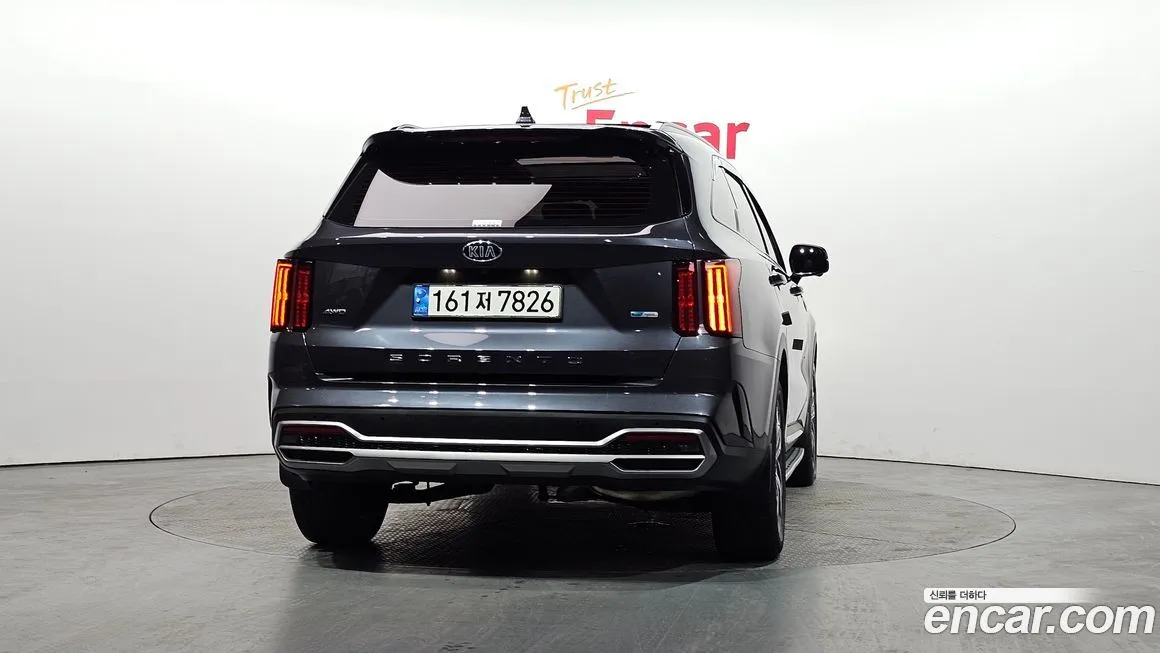 Kia Sorento — фото 4
