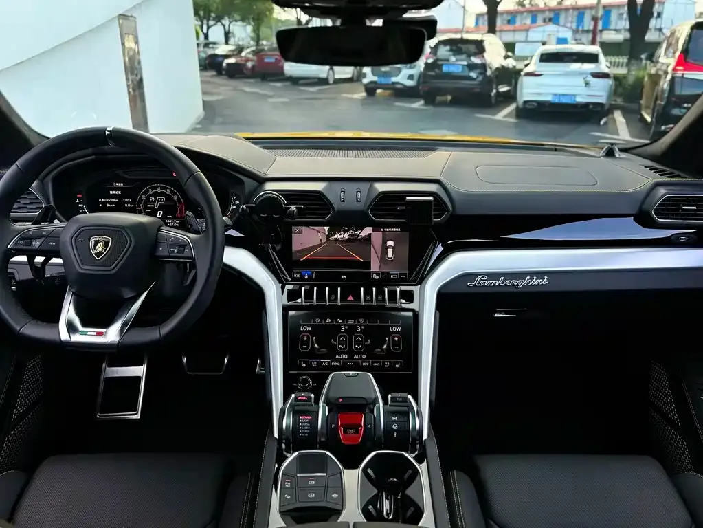 Lamborghini Urus 2024 из CN, фото 3