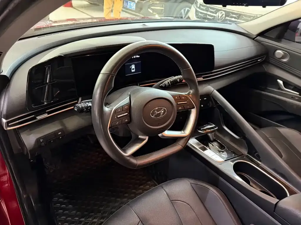 Hyundai Elantra 2021 из CN, фото 10