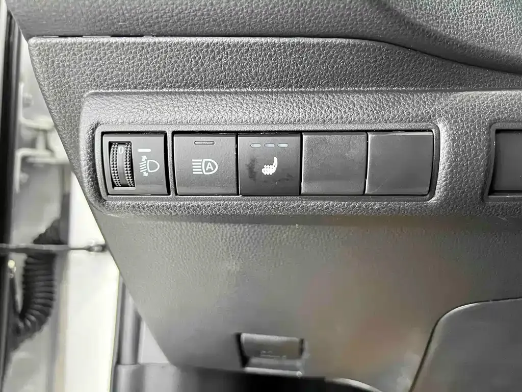 Toyota Corolla 2023 из CN, фото 10