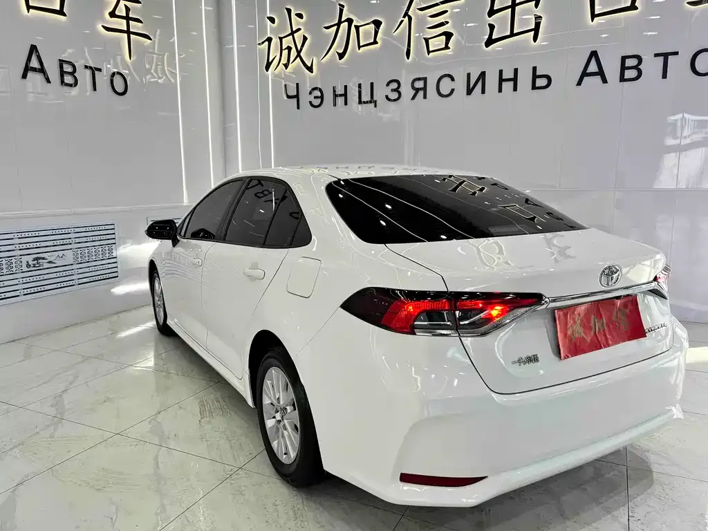 Toyota Corolla 2023 из CN, фото 9