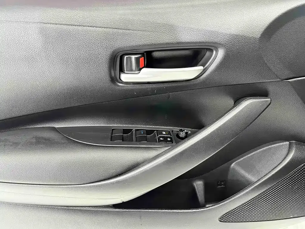 Toyota Corolla 2023 из CN, фото 7
