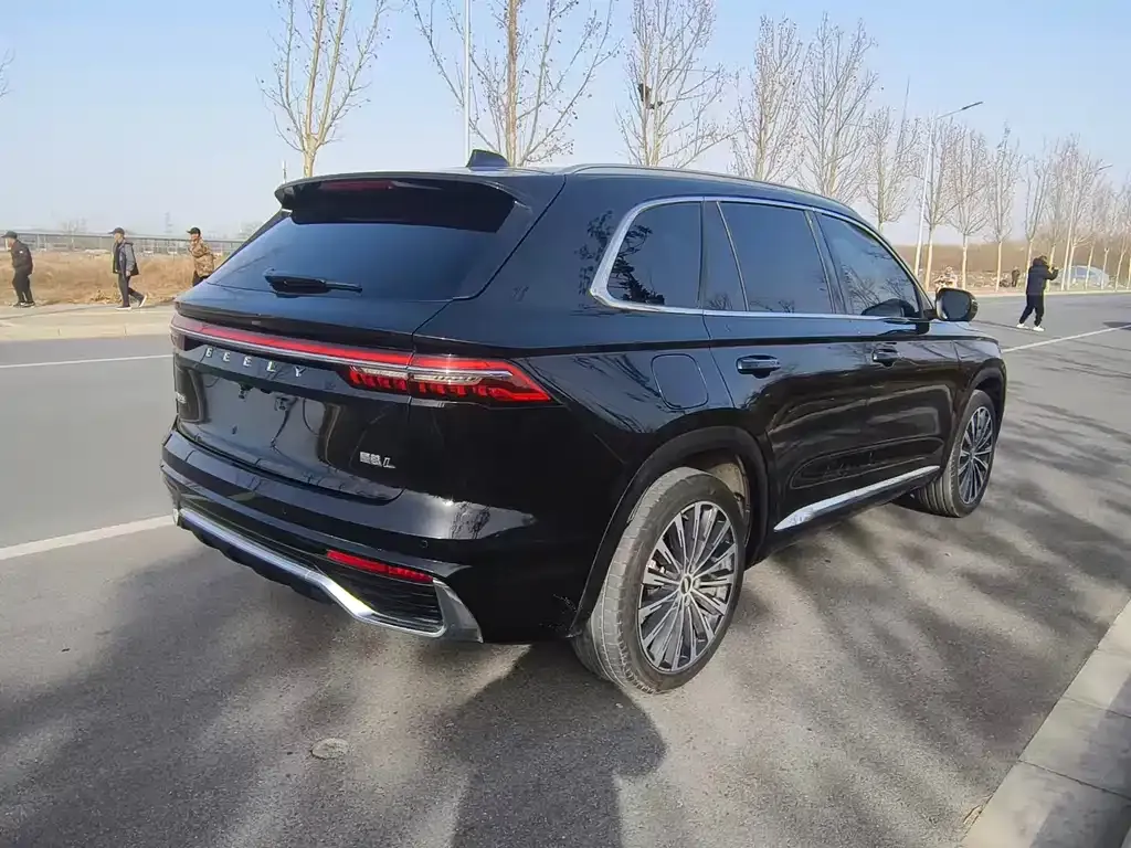 Geely Xingyue L — фото 4