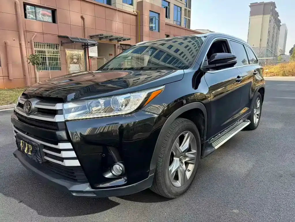 Toyota Highlander 2021 из CN, фото 1