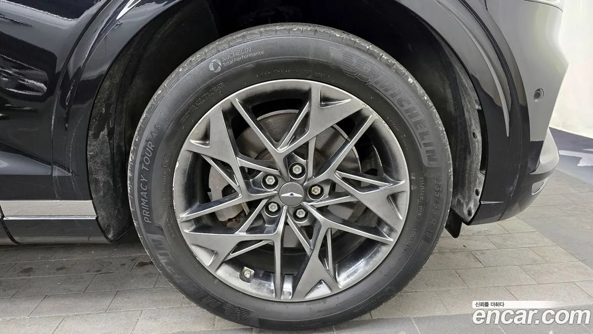 Genesis GV70 — фото 10