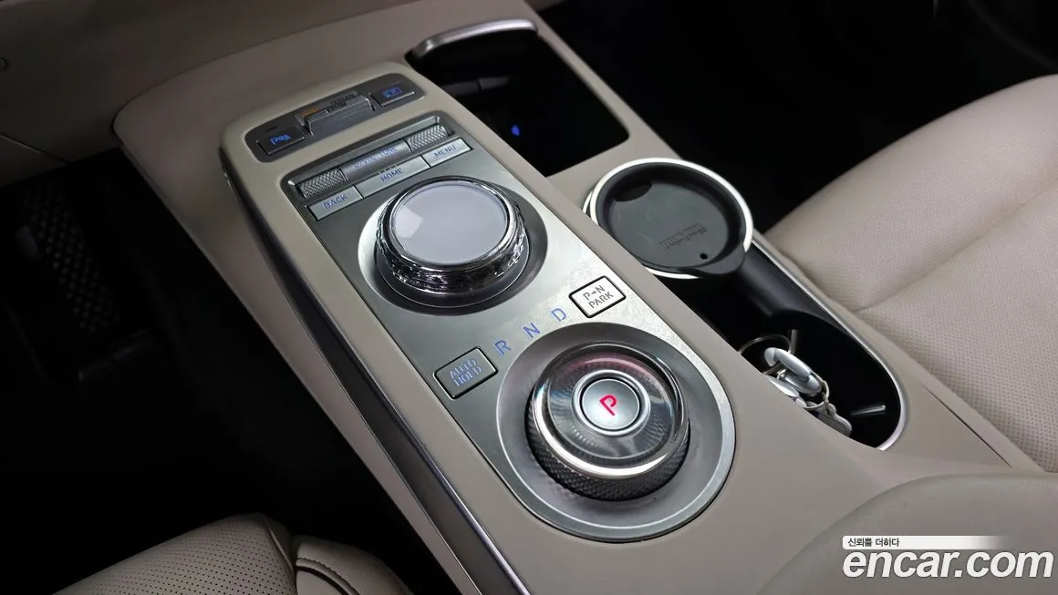 Genesis GV70 — фото 2