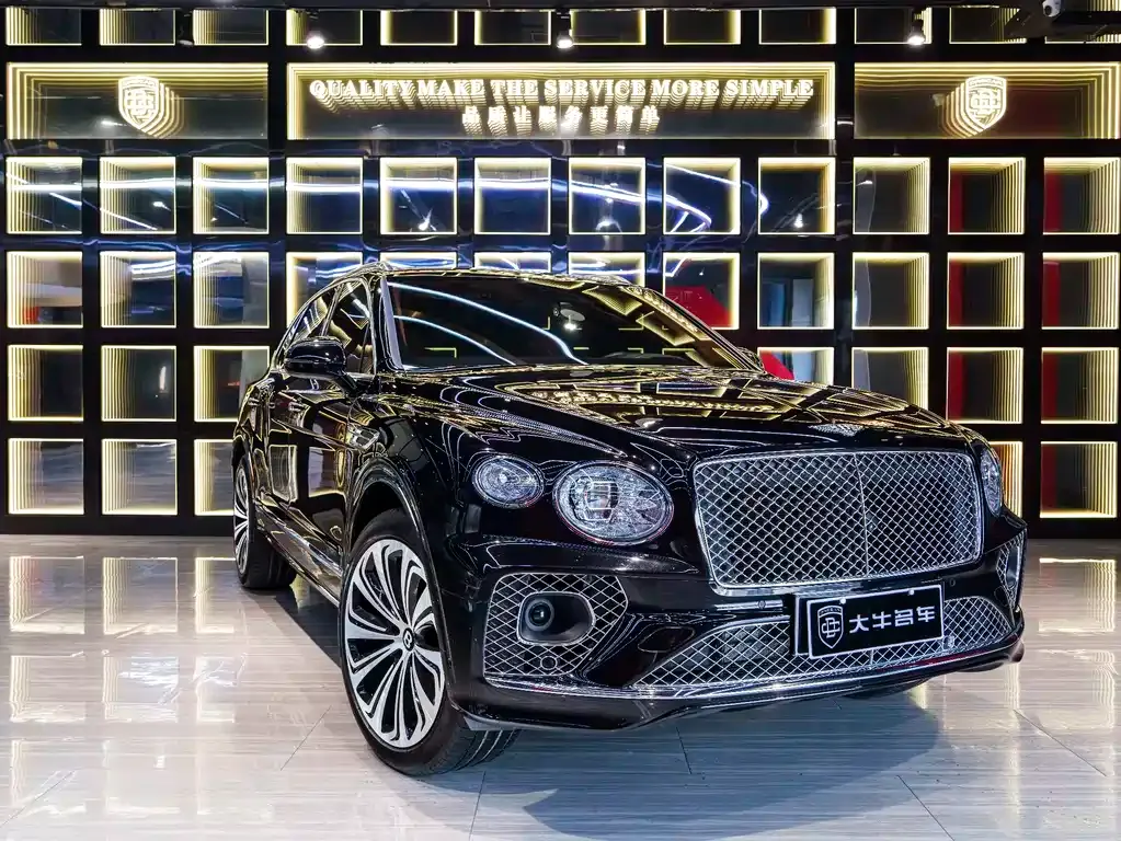 Bentley Bentayga 2022 из CN, фото 9