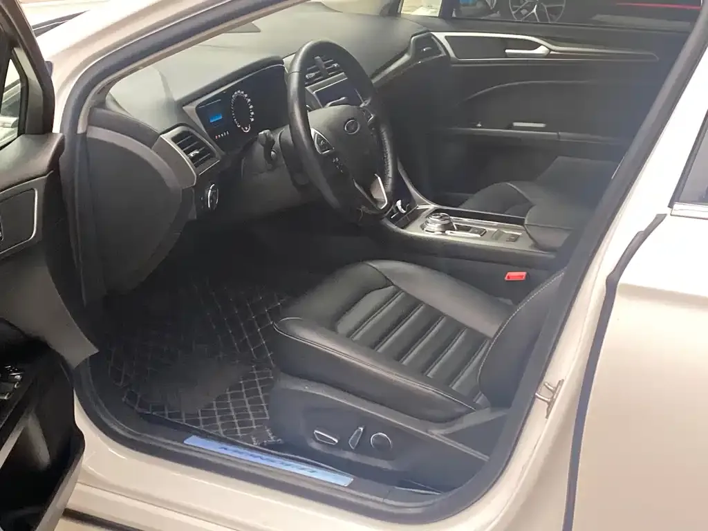 Ford Mondeo 2022 из CN, фото 6