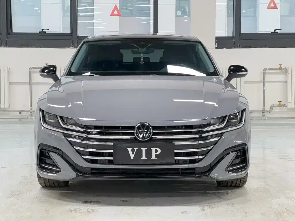Volkswagen CC 2024 из CN, фото 2