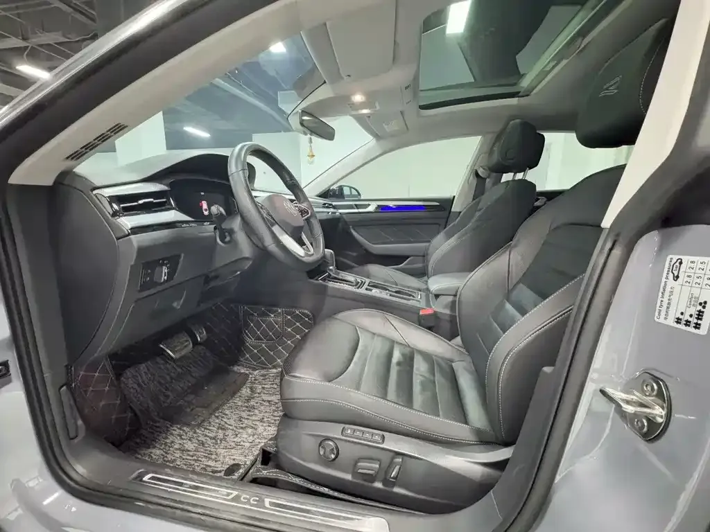 Volkswagen CC 2024 из CN, фото 6