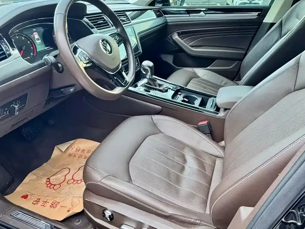 Volkswagen Phideon 2023 из CN, фото 6
