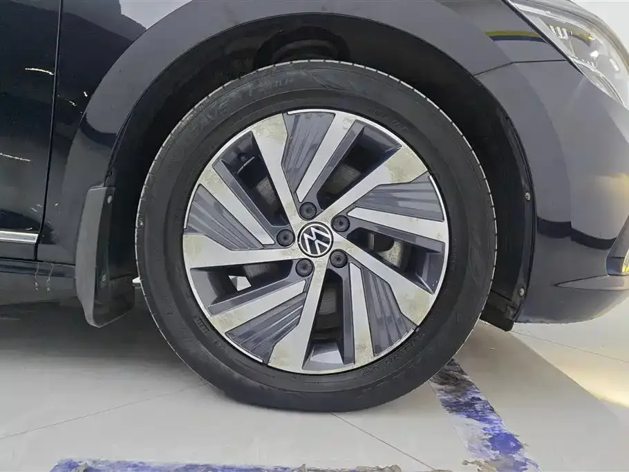 Volkswagen Passat New Energy — фото 8