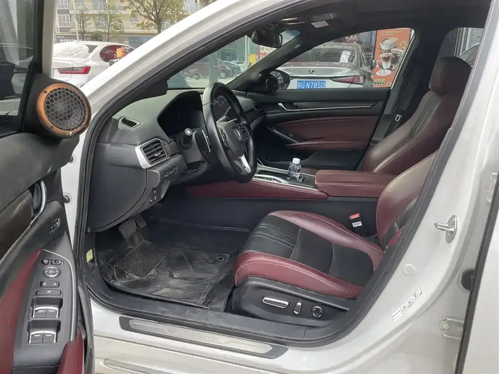 Honda Inspire 2023 из CN, фото 4