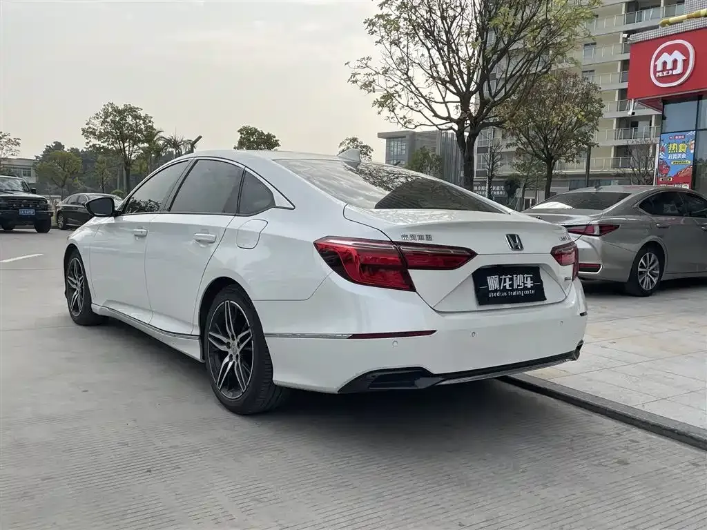 Honda Inspire 2023 из CN, фото 8