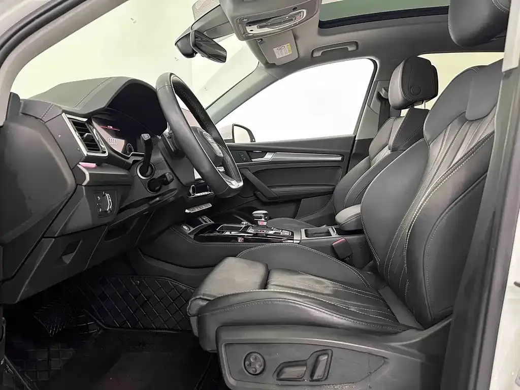 Audi Q5L 2023 из CN, фото 7