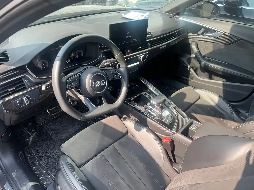 Audi A4L 2023 из CN, фото 6