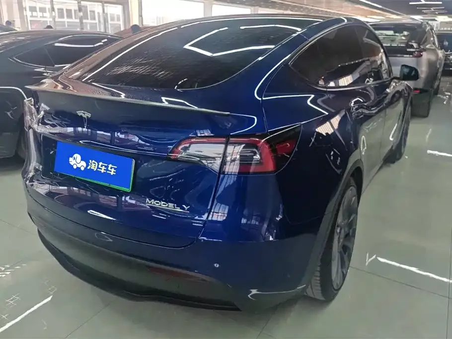 Tesla Model Y 2023 из CN, фото 7