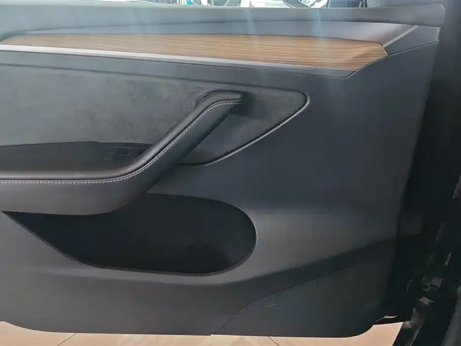 Tesla Model Y 2023 из CN, фото 5
