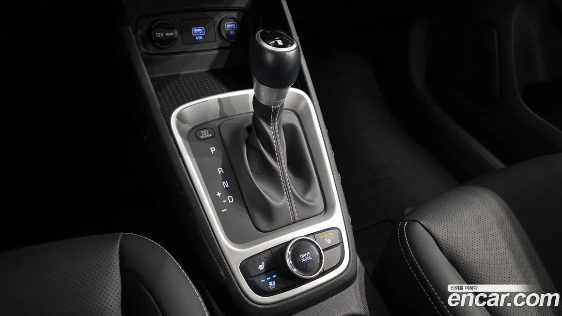 Hyundai Venue 2021 из KR, фото 2