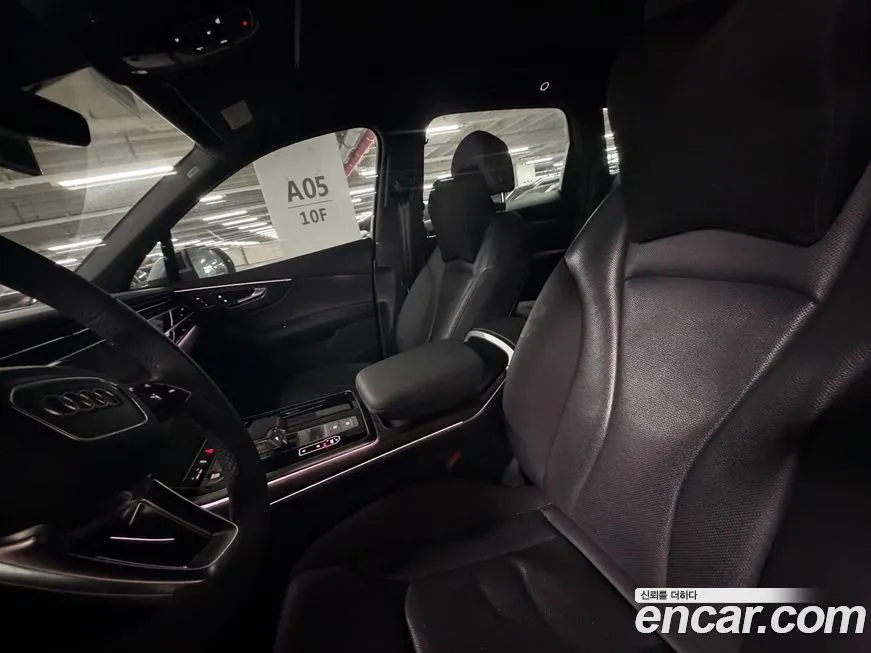 Audi Q7 2021 из KR, фото 7