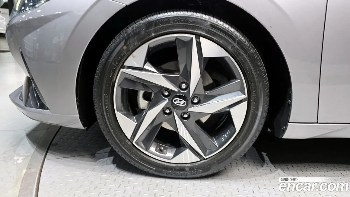 Hyundai AVANTE — фото 9