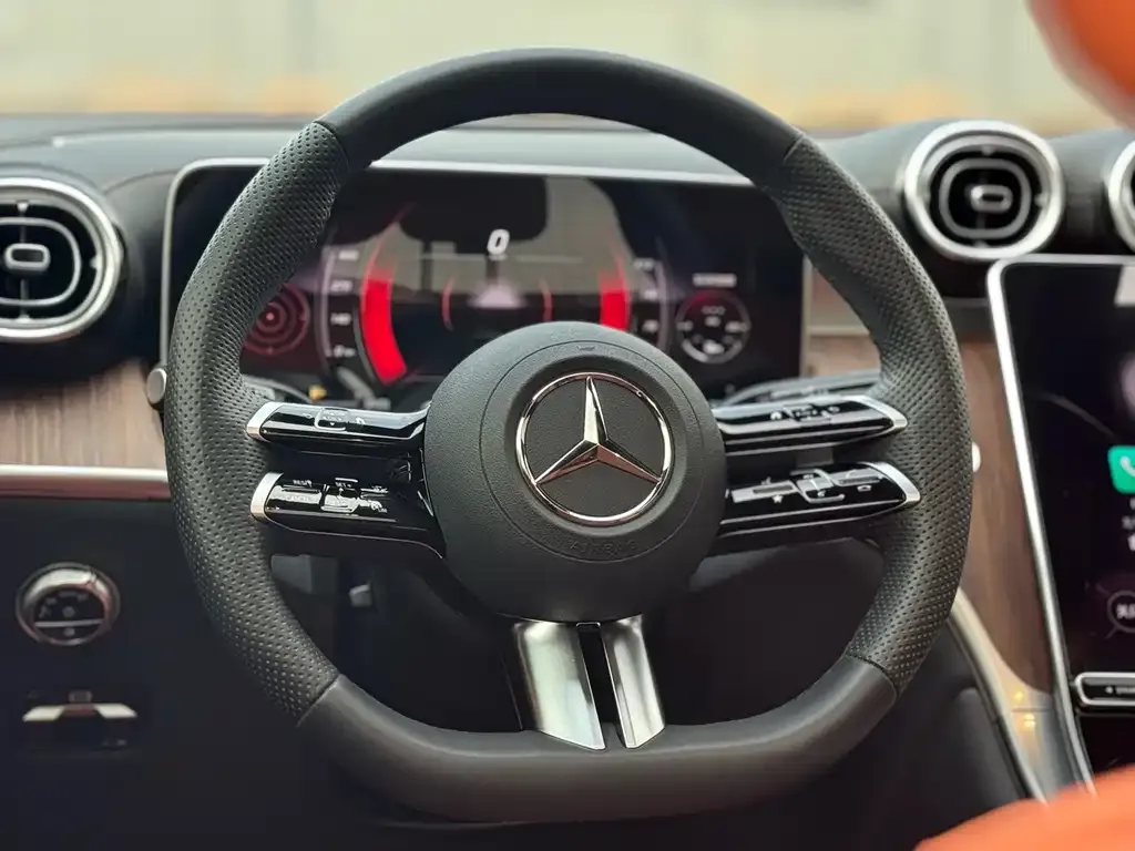 Mercedes-Benz GLC — фото 2