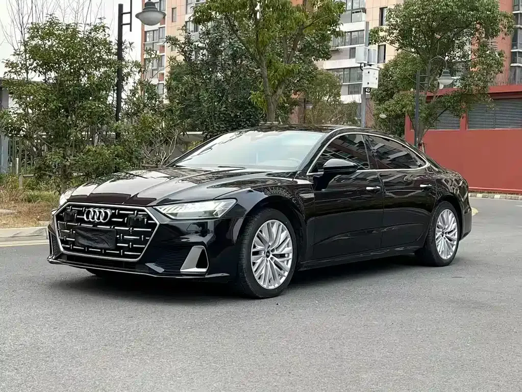 Audi A7L — фото 10