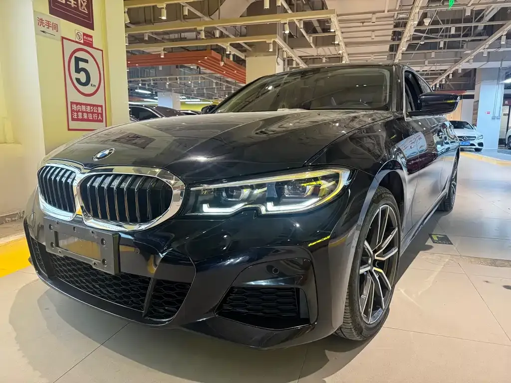 BMW 3 Series 2021 из CN, фото 1
