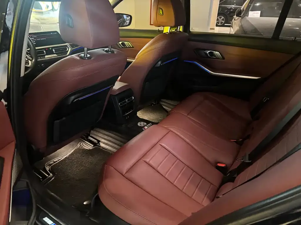 BMW 3 Series 2021 из CN, фото 6