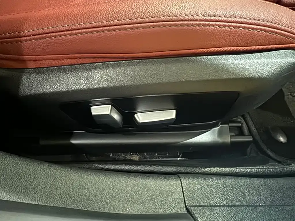BMW 3 Series 2021 из CN, фото 10