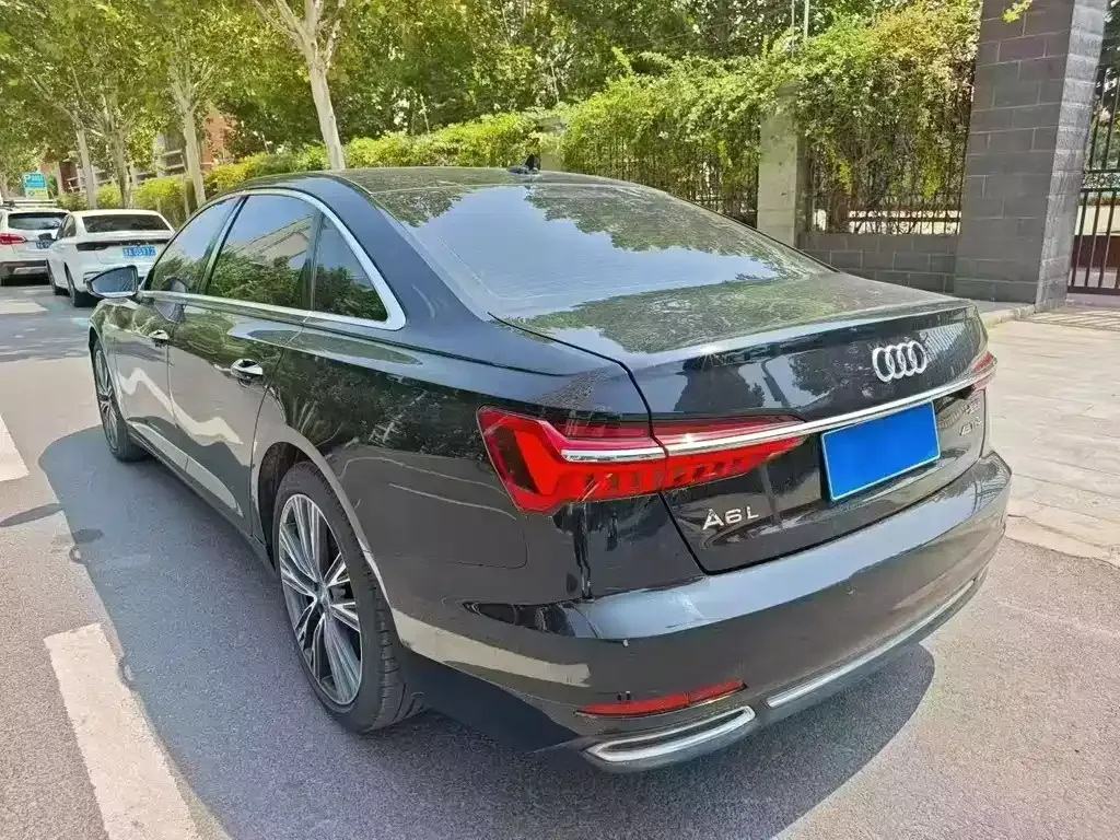 Audi A6L 2021 из CN, фото 6