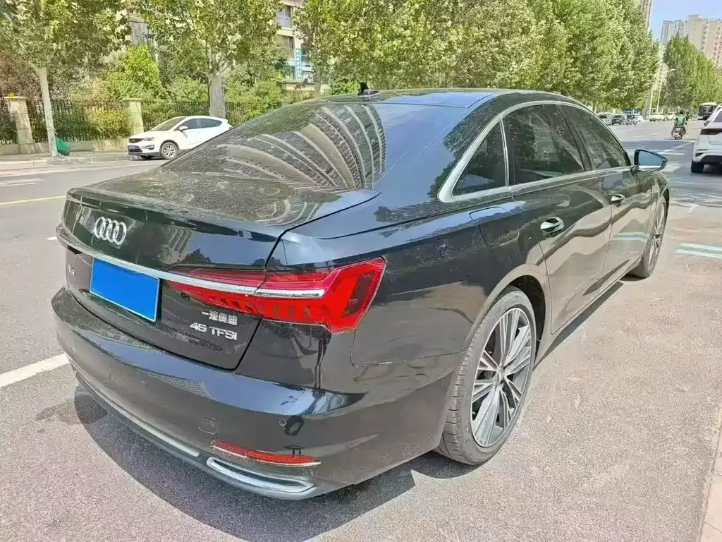 Audi A6L 2021 из CN, фото 9
