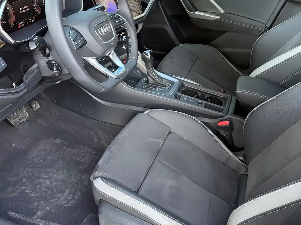 Audi Q3 2022 из CN, фото 7