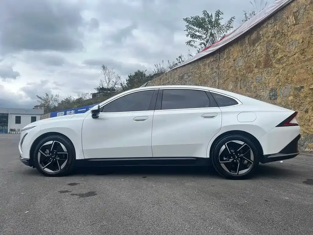 Wuling Xingguang 2024 из CN, фото 2