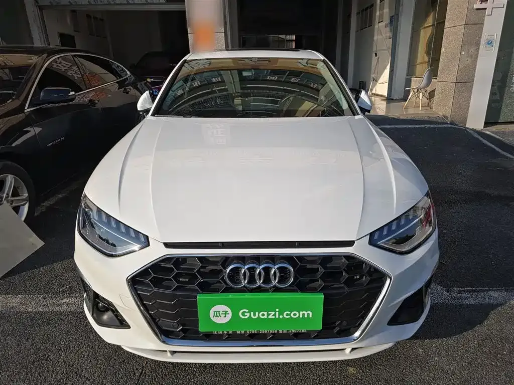 Audi A4L 2024 из CN, фото 2