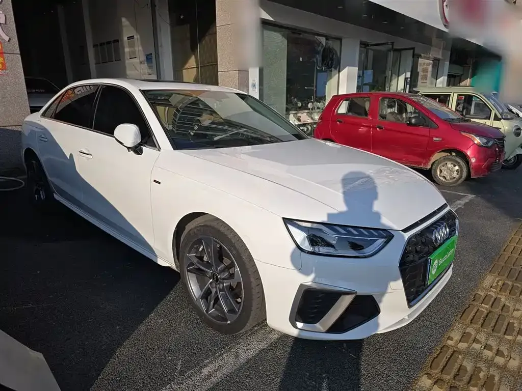 Audi A4L 2024 из CN, фото 8
