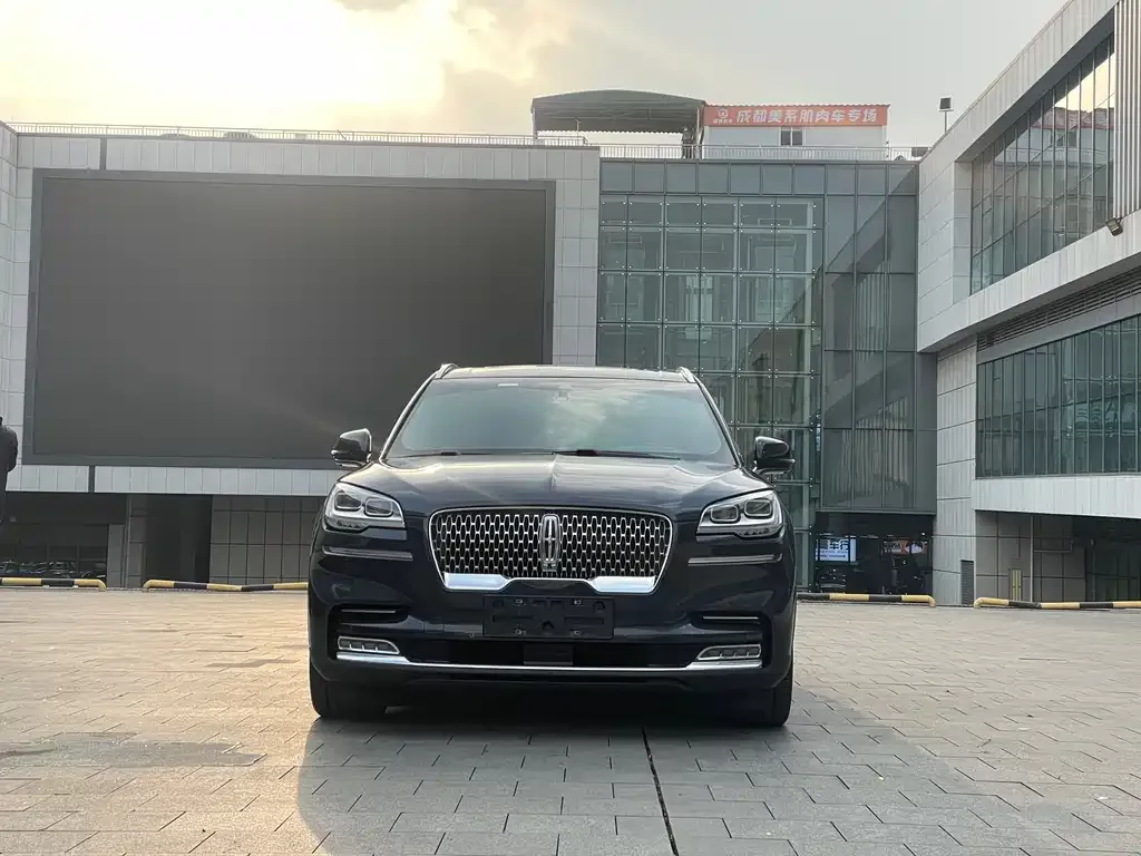 Lincoln Aviator 2021 из CN, фото 2